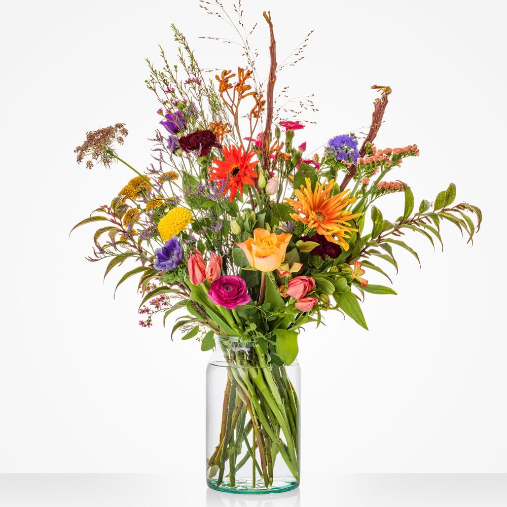 Colourful spring bouquet